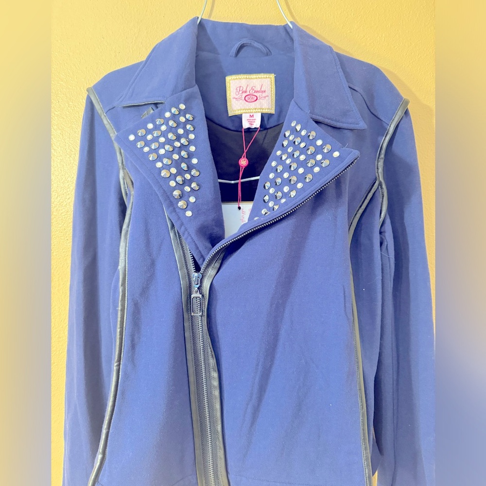 NWT Women’s Zip Up/Studded Top by Pink Envelope size Medium